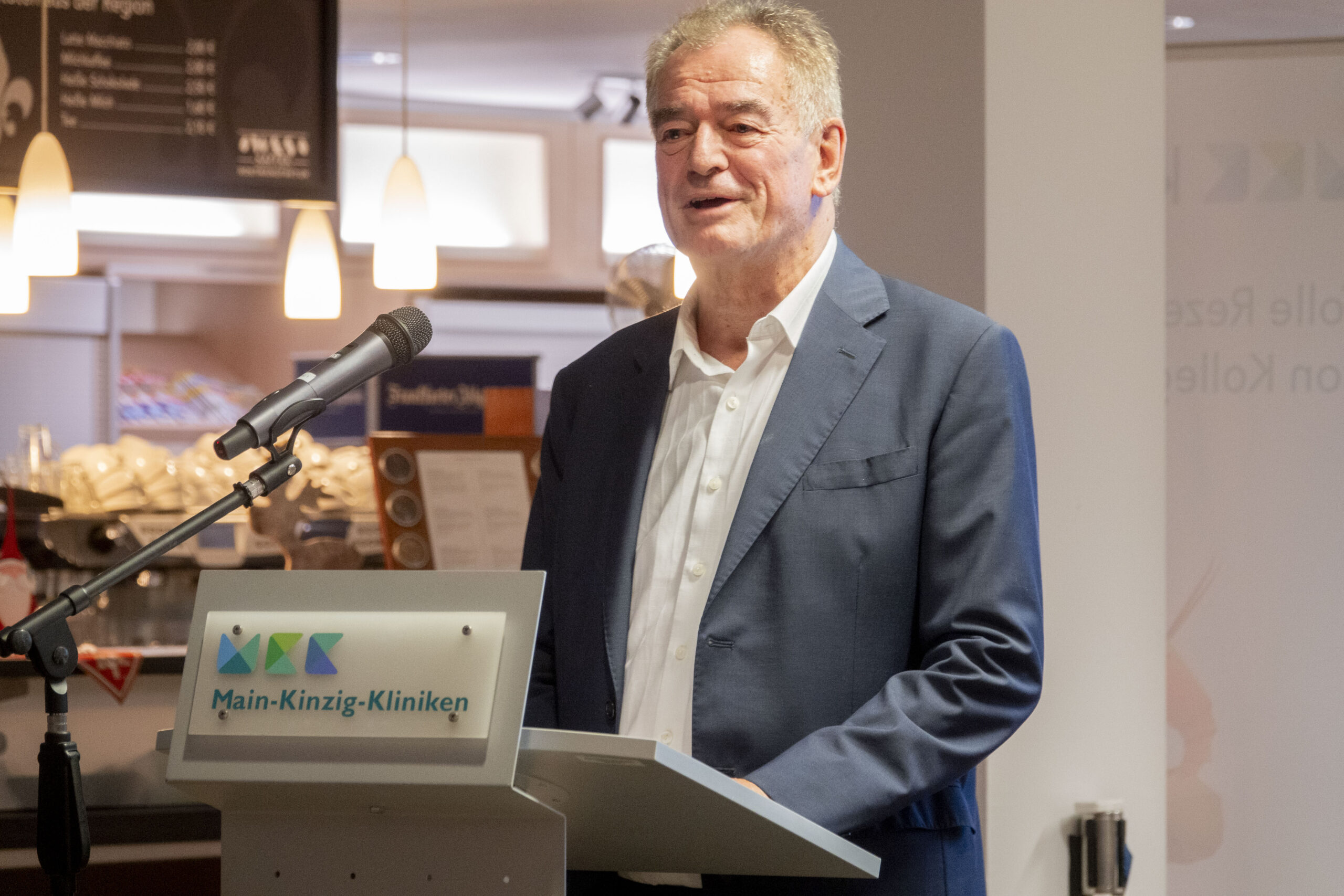 Siegfried Rückriegel, Vorsitzender der Freunde und Förderer des Krankenhauses Gelnhausen e.V., lädt herzlich zum Frühlingsempfang ein.