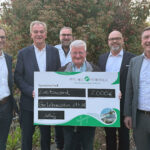 Unser Bild zeigt (v.l.n.r.): Samuel Palitzsch (Pflegedirektor), Siegfried Rückriegel (Vorstand), Dr. Andreas Schneider (stv. Ärztlicher Direktor), Spender Thomas Vehring, Christian Quack (Geschäftsführer der Main-Kinzig-Kliniken) Prof. Dr. med. Dirk Meininger (Ärztlicher Direktor)
