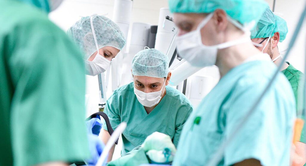 Patientenbehandlung im OP